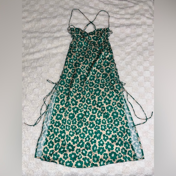 For Love And Lemons Dresses & Skirts - For Love & Lemons Green Floral Lincoln Midi Dress • Small